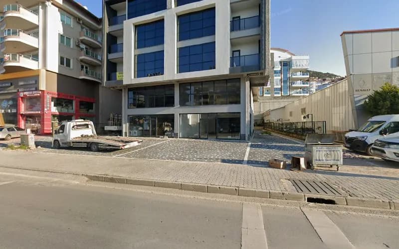 Av. Arb. Nuri Boncuk kapak