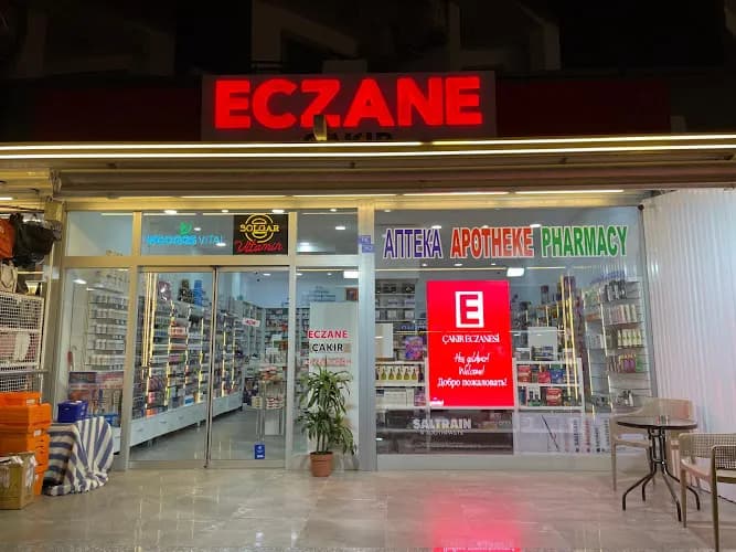 Çakır Eczanesi kapak