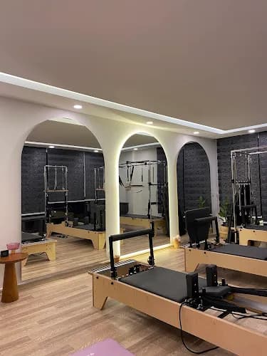 Mono Fizyoterapi • Pilates kapak