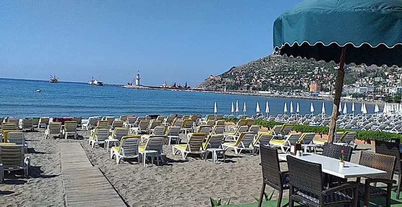 Alanya Elvis Beach Cafe Bar kapak