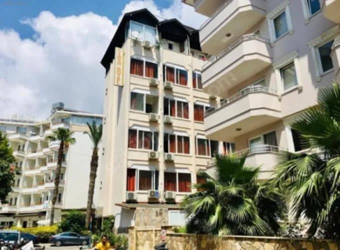 Cleopatra Cihan Otel kapak