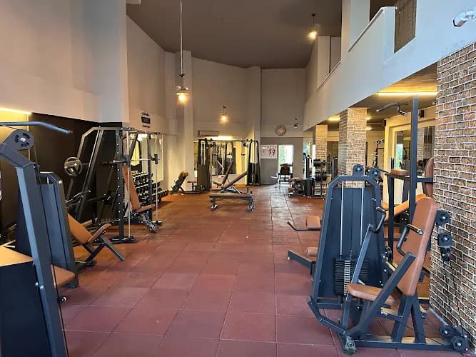 Nırvana Gym & Personal Traınıng kapak