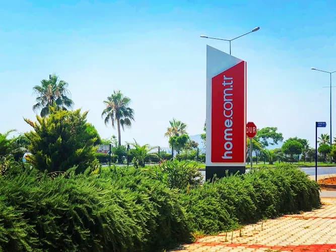 Home Real Estate & Investment kapak