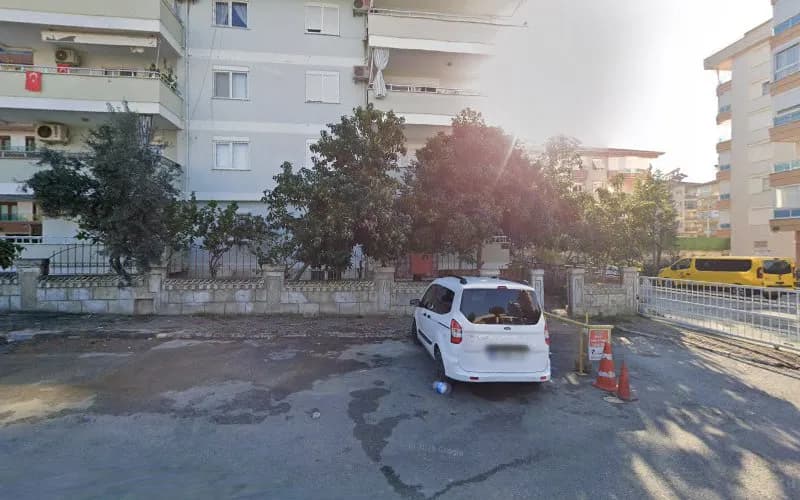 Auto Ayla Roberto kapak