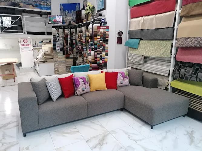 Hakan Koltukdöşeme kapak