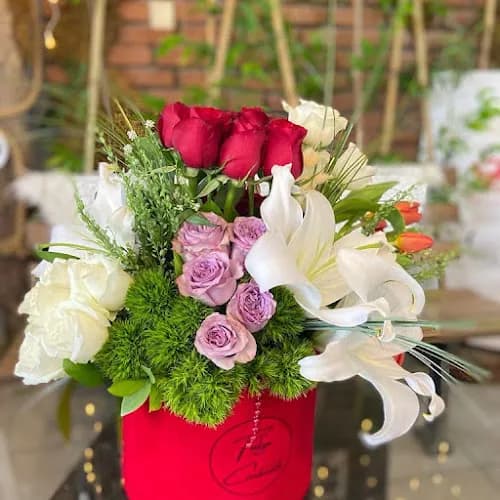 Fulya Organizasyon & Çiçekçilik kapak