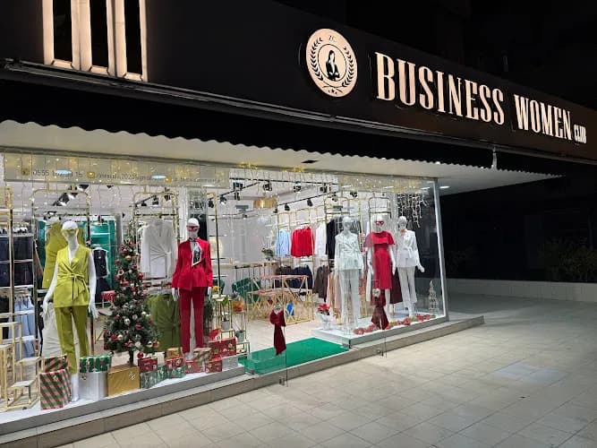 Zç Business Women Club kapak