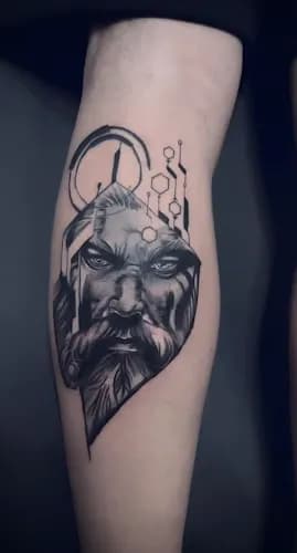 Ghost Tattoo Studio kapak