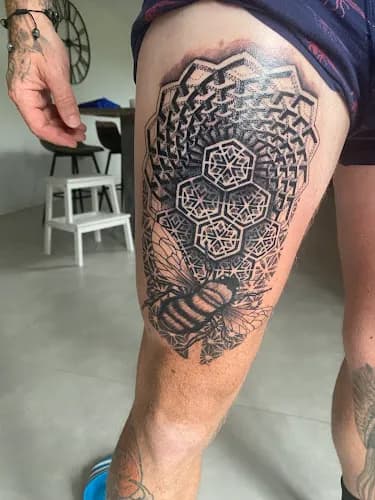 Eftalia Cleopatra Ink Tattoo & Piercing Studio kapak