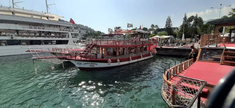 Red Pirate Boat Tour Alanya kapak