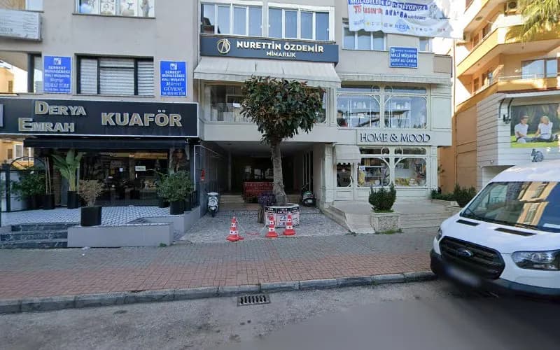 Akdeniz Kitap Evi kapak