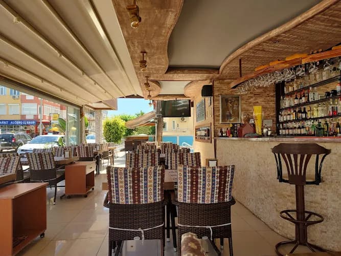 Semiz Hotel & Restaurant kapak