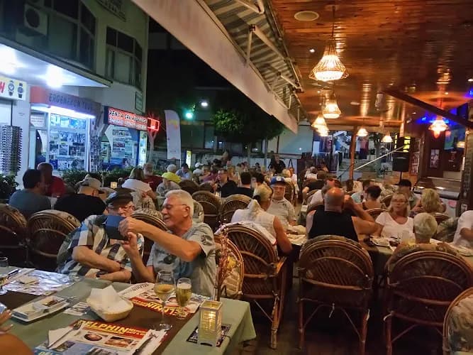 Delphin Restaurant kapak