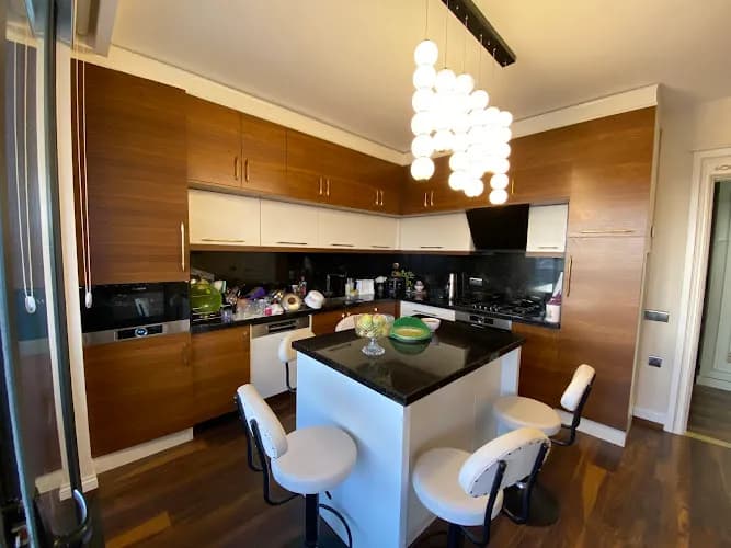 Ladinya Mobilya Dekorasyon kapak