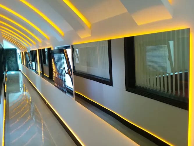 Özdemir Cam Ayna Dekorasyon kapak