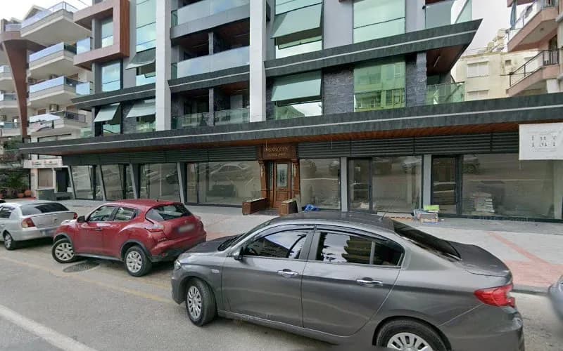 Luna Accessories kapak